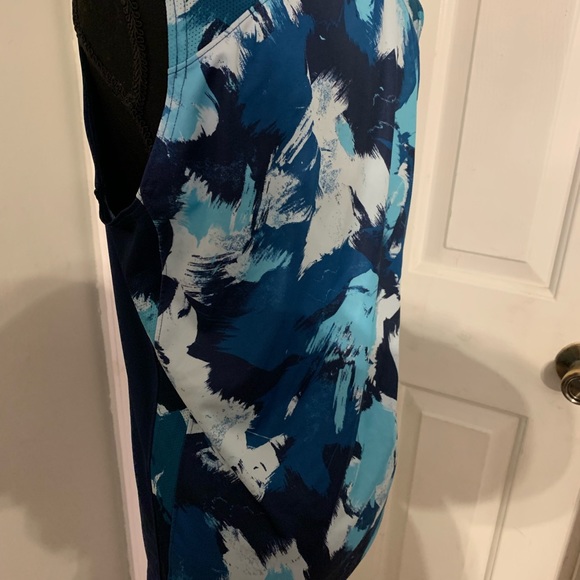 Nike Dri-fit tank YL - Picture 3 of 5